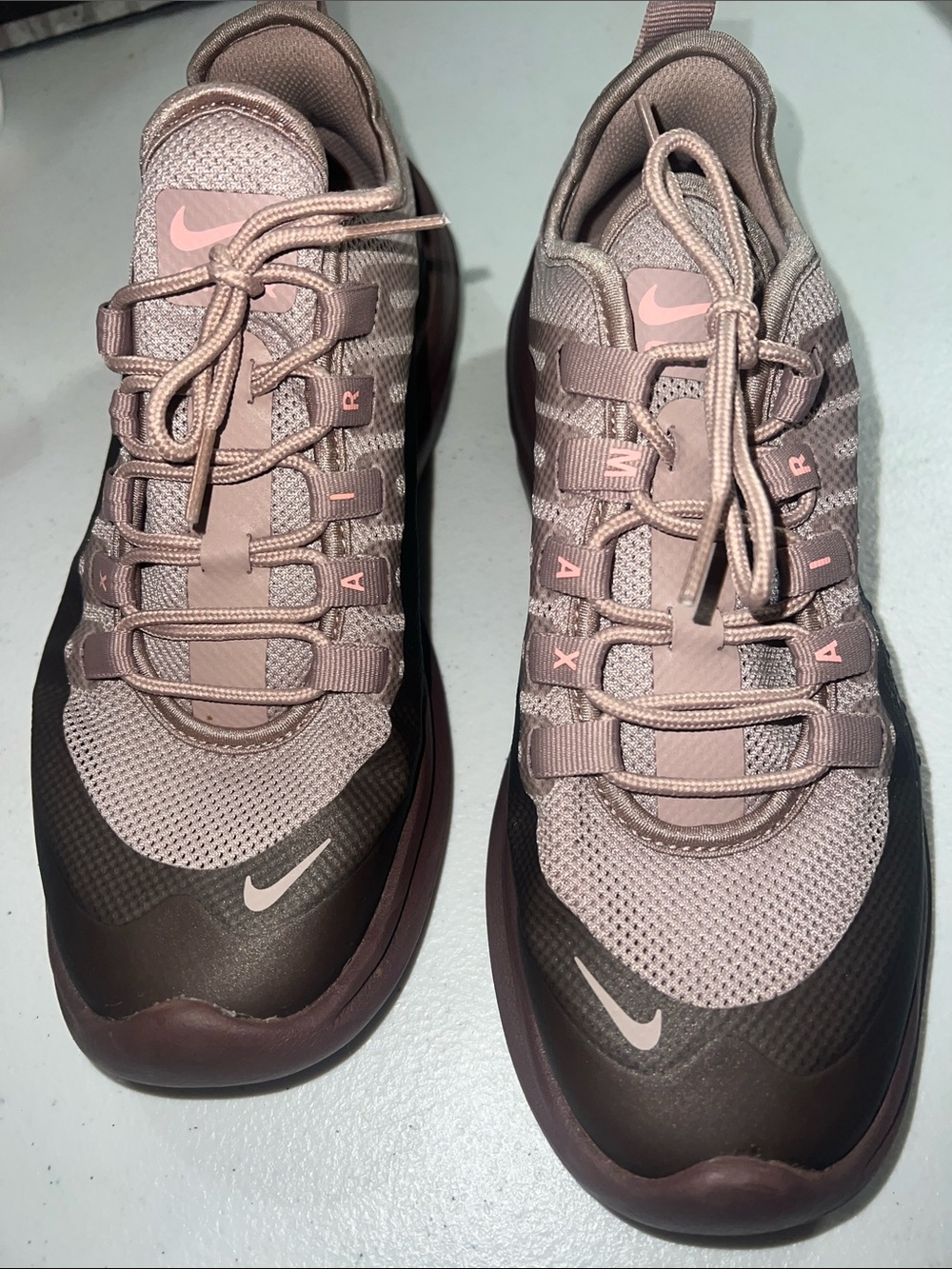 Women’s Nike Air Max Axis”Diffused Taupe “Style Code: AA2168-200).